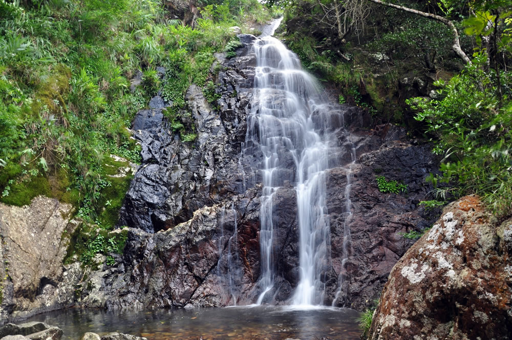 Ng Tung Chai Waterfalls photo1