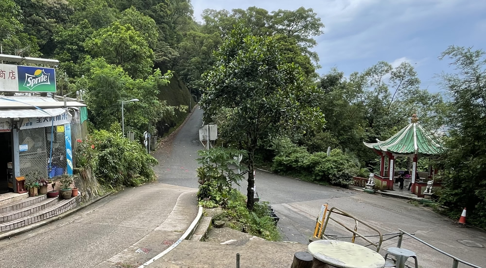 Shatin Pass Road (Hiking Trail) photo2