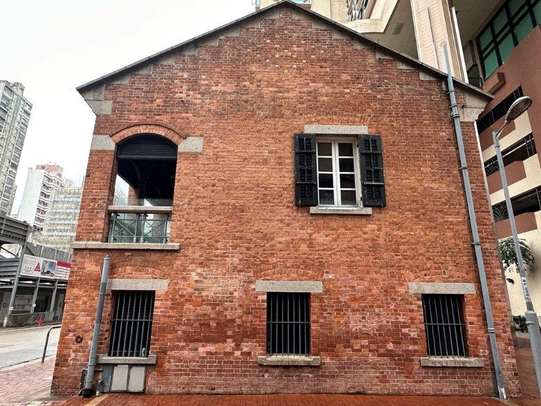 Yau Ma Tei Theatre and Red Brick Building photo5